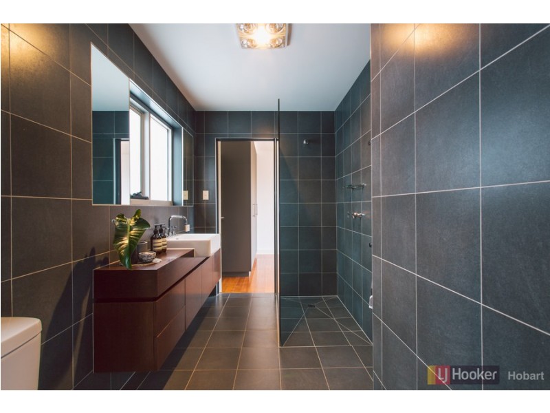 3/3 Watkins Avenue, West Hobart TAS 7000