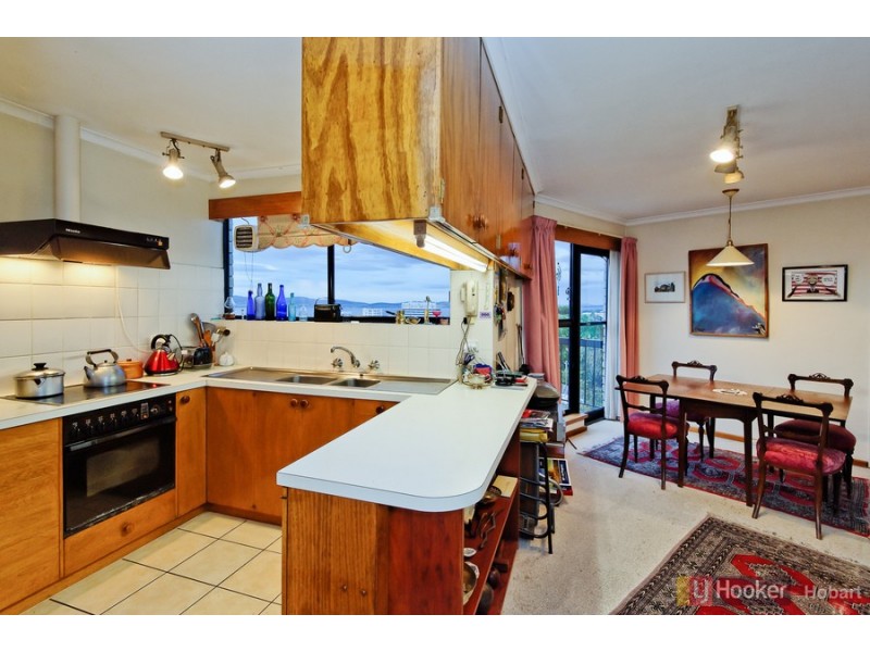 15/92 Barrack Street, Hobart TAS 7000