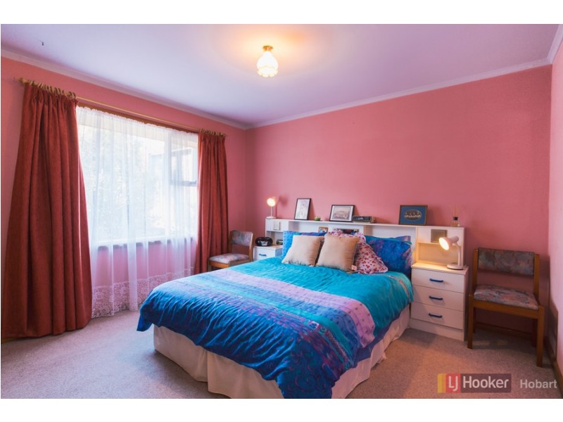 140 Carella Street, Howrah TAS 7018