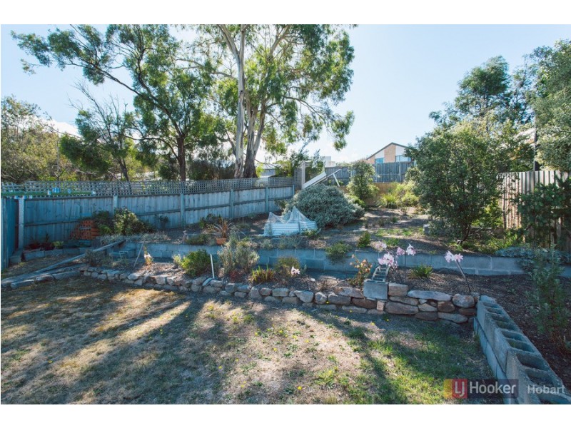 140 Carella Street, Howrah TAS 7018