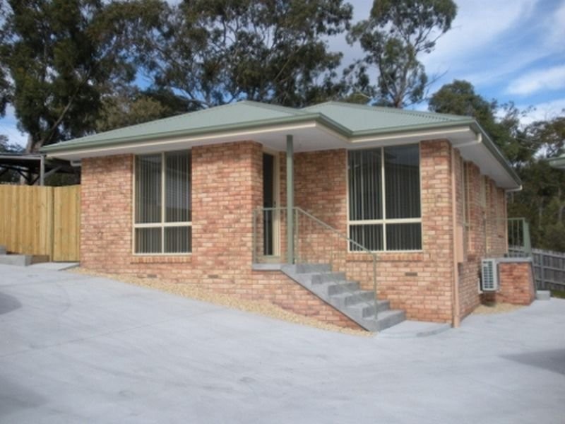 2/25 Spring Street, Claremont TAS 7011