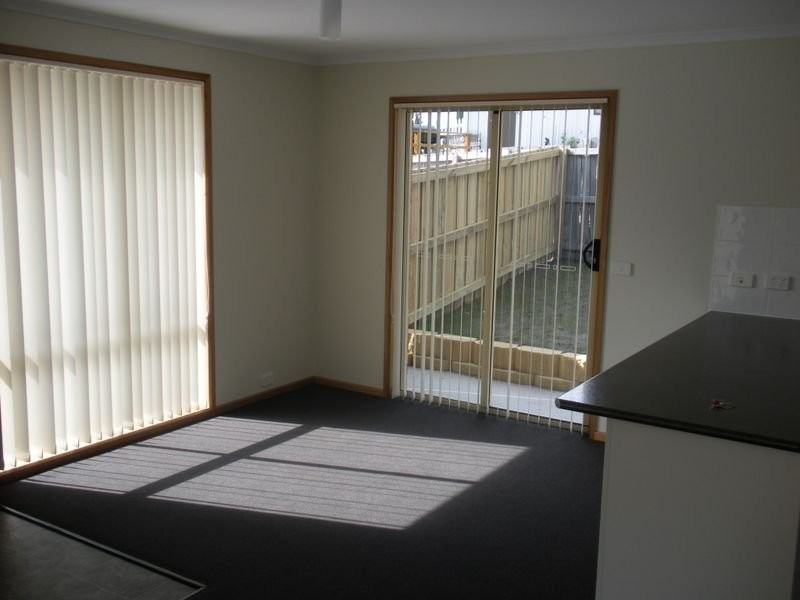 2/25 Spring Street, Claremont TAS 7011