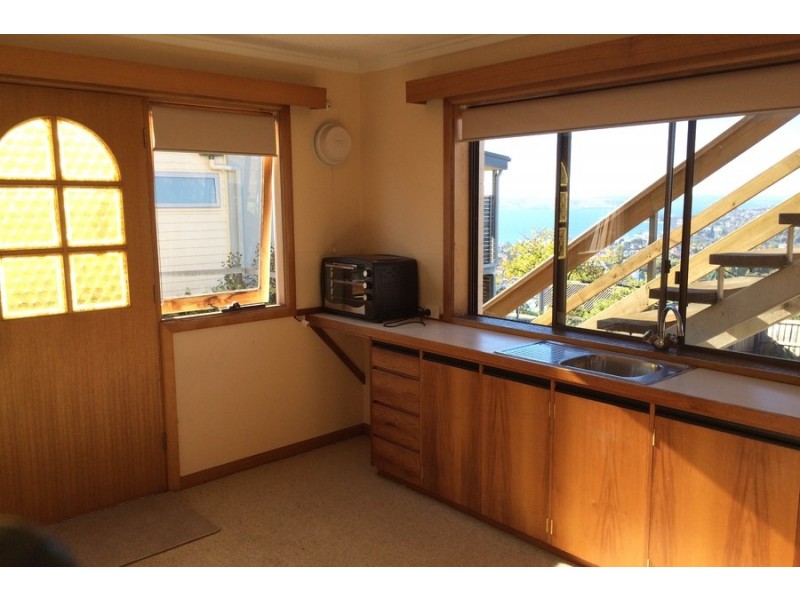 2/94 Forest Road, West Hobart TAS 7000