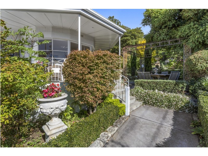 123 Channel Highway, Taroona TAS 7053