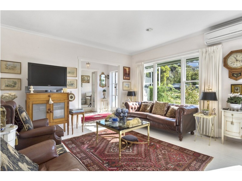 123 Channel Highway, Taroona TAS 7053