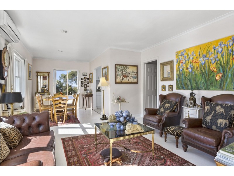 123 Channel Highway, Taroona TAS 7053