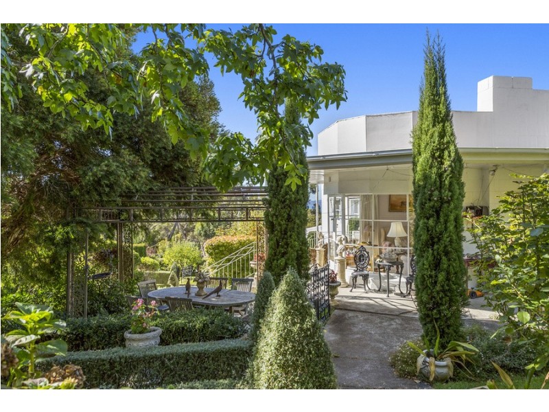 123 Channel Highway, Taroona TAS 7053