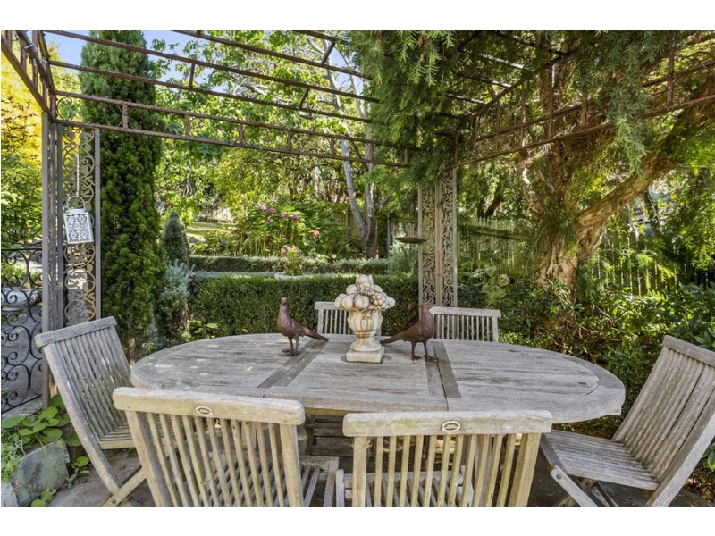 123 Channel Highway, Taroona TAS 7053