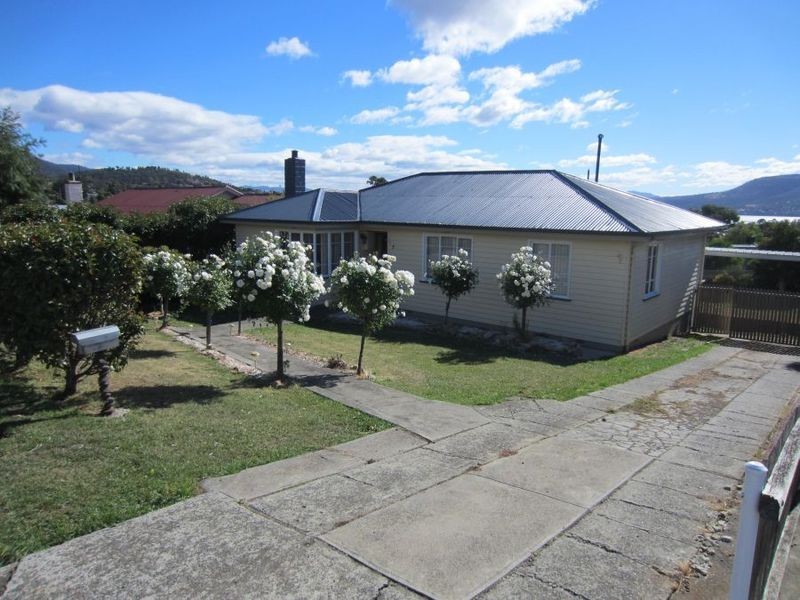 5 Norman Circle, Glenorchy TAS 7010
