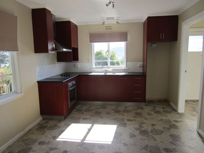 5 Norman Circle, Glenorchy TAS 7010