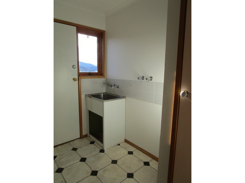 9 DAYLESFORD Road, West Moonah TAS 7009