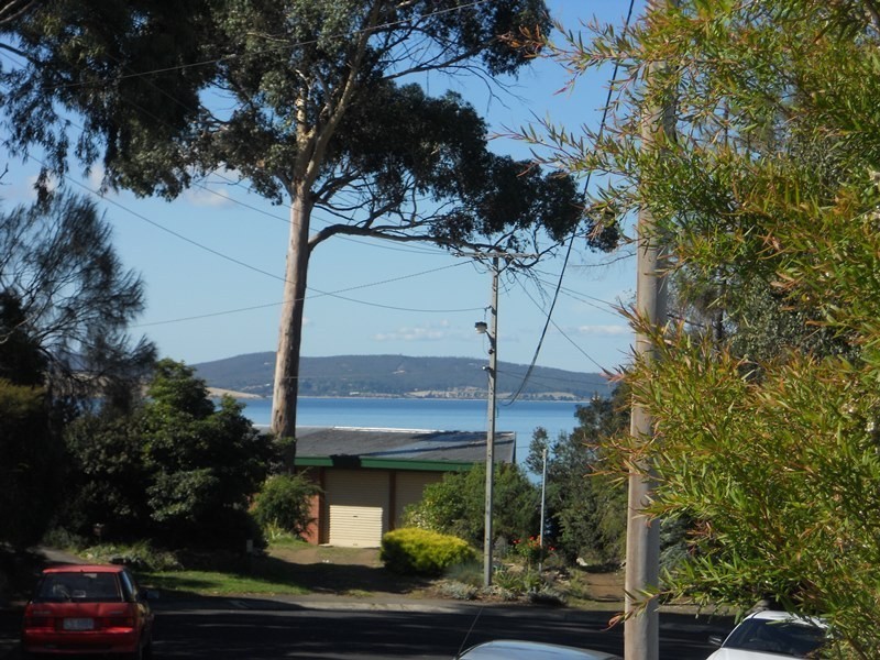 15 Belhaven Avenue, Taroona TAS 7053