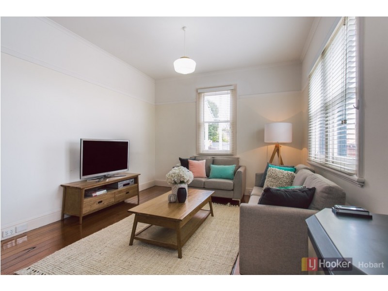 21 Hope Street, New Town TAS 7008