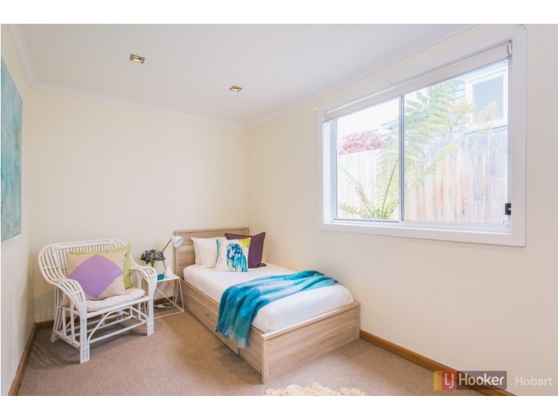 21 Hope Street, New Town TAS 7008