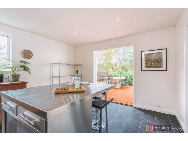 21 Hope Street, New Town TAS 7008