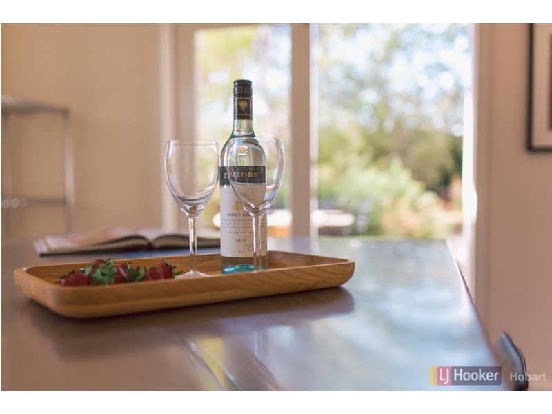 21 Hope Street, New Town TAS 7008
