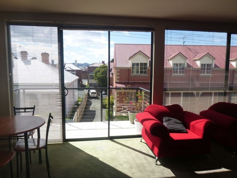 3/2-4 Flinders Lane, Sandy Bay TAS 7005