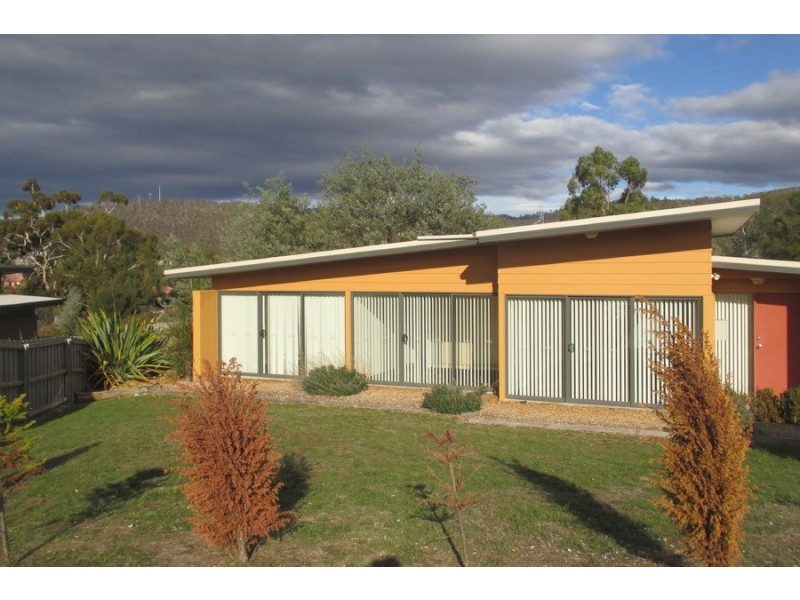 New Norfolk TAS 7140