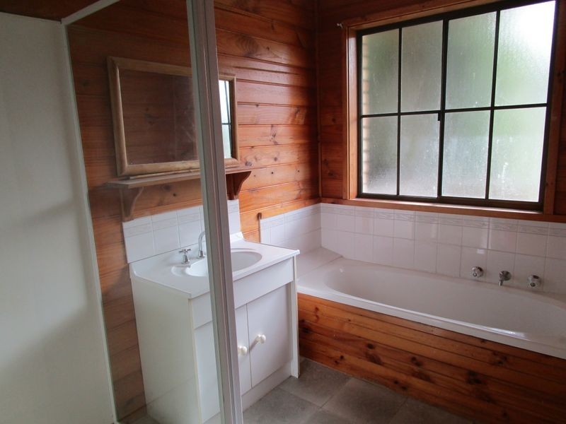 12 RUTH DRIVE, Lenah Valley TAS 7008