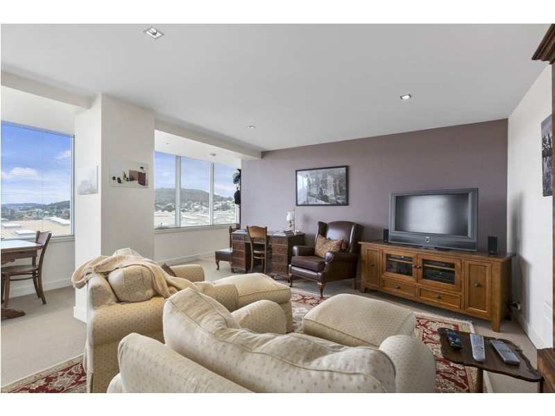 4B/33 Tower Road, New Town TAS 7008