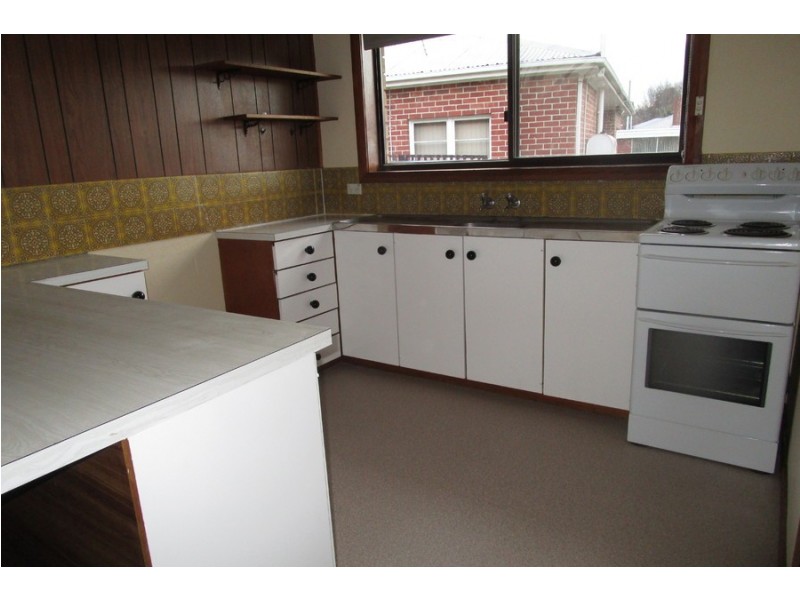 2/539 Main Road, Montrose TAS 7010