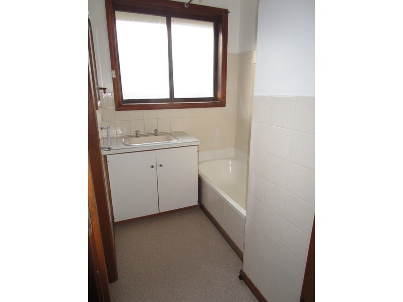 2/539 Main Road, Montrose TAS 7010