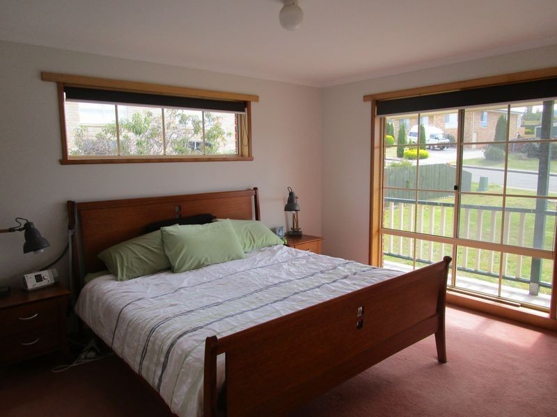 10 WELCOME AVENUE, Kingston TAS 7050