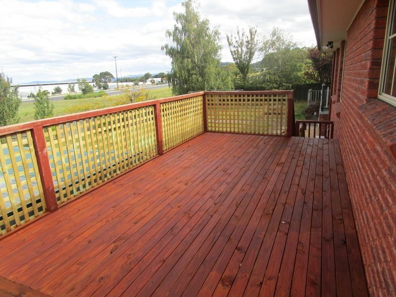 10 WELCOME AVENUE, Kingston TAS 7050