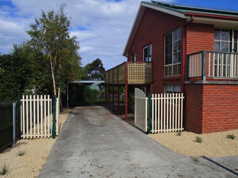 10 WELCOME AVENUE, Kingston TAS 7050