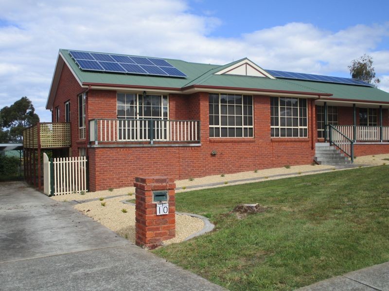 10 WELCOME AVENUE, Kingston TAS 7050