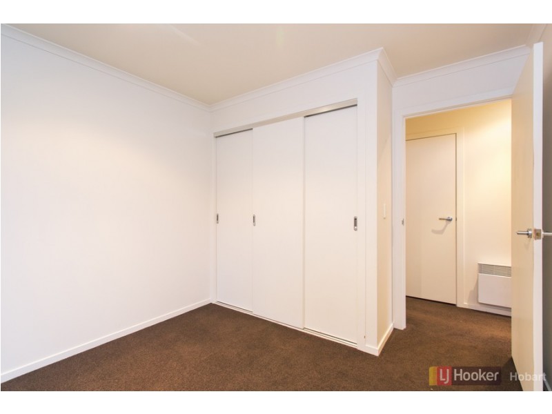 2/10 Skala Road, Tranmere TAS 7018