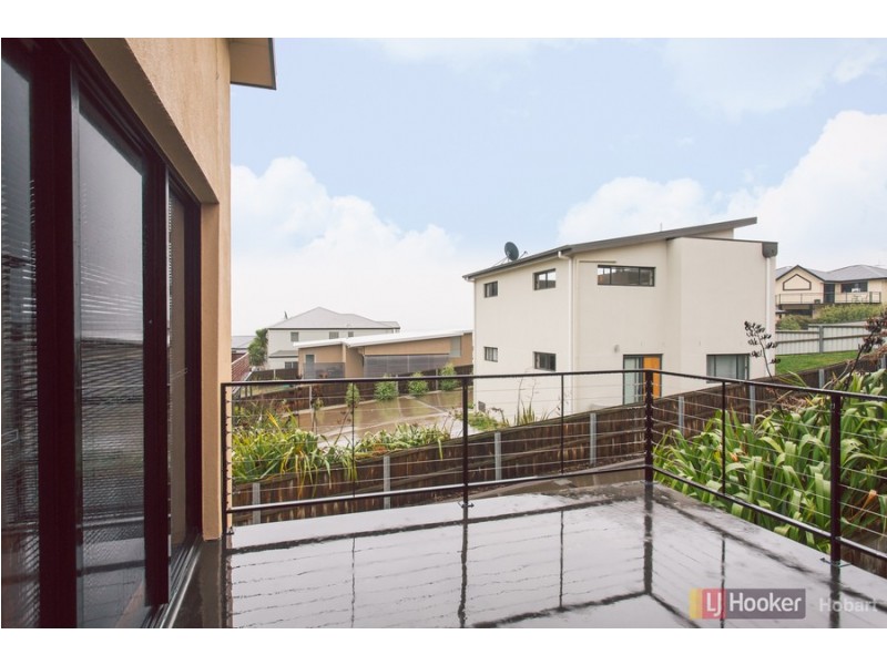 2/10 Skala Road, Tranmere TAS 7018