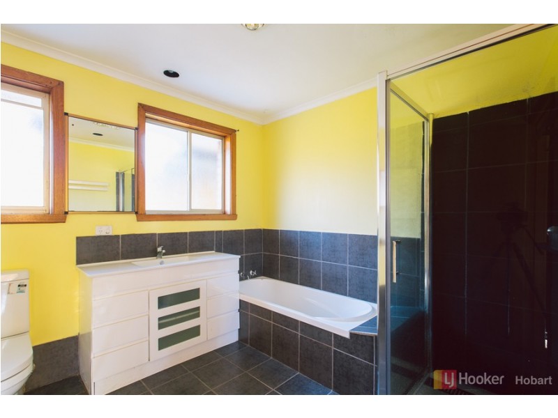 4 Lentara Avenue, Mount Nelson TAS 7007