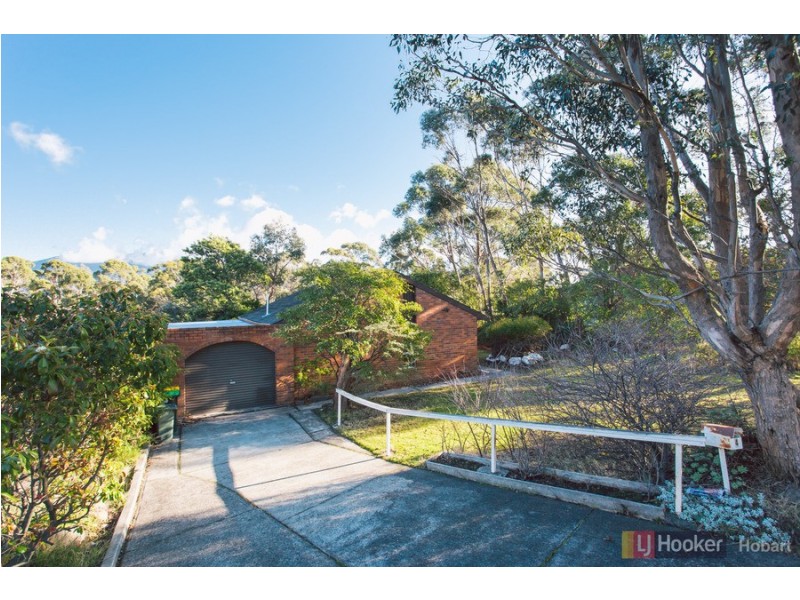 4 Lentara Avenue, Mount Nelson TAS 7007