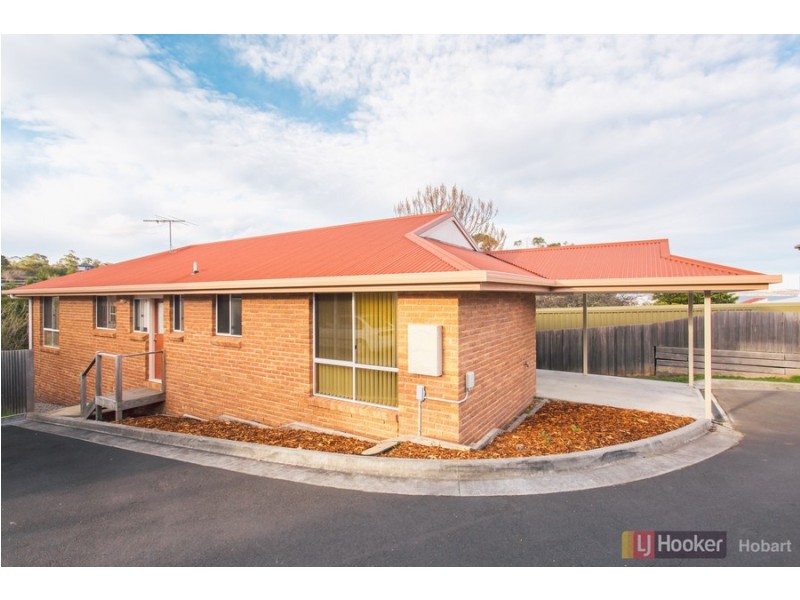 6/16 Pearsall Avenue, Blackmans Bay TAS 7052