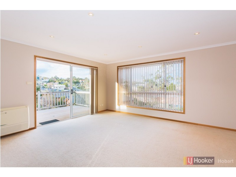 6/16 Pearsall Avenue, Blackmans Bay TAS 7052