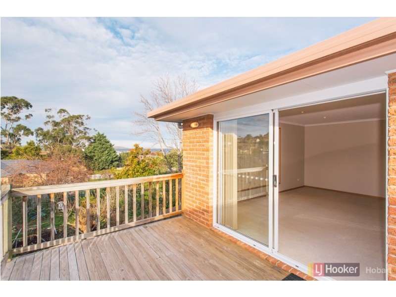 6/16 Pearsall Avenue, Blackmans Bay TAS 7052