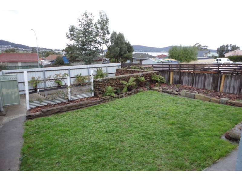 11 Bray Court, Rokeby TAS 7019