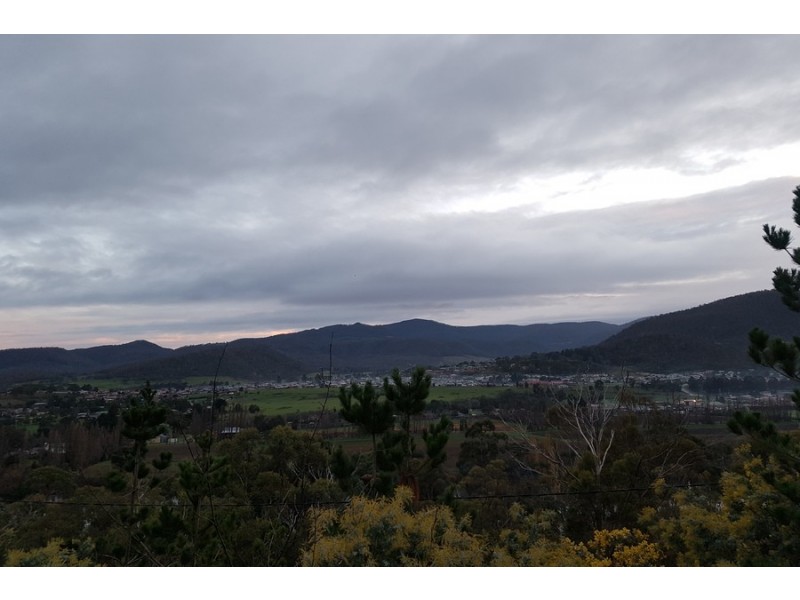 106 Sharland Avenue, New Norfolk TAS 7140