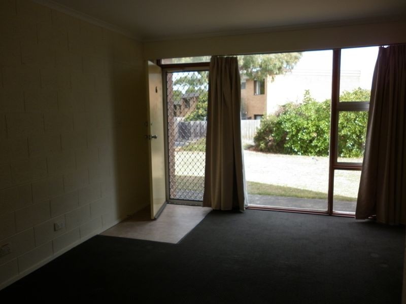 6/3 Clifford Court, Howrah TAS 7018