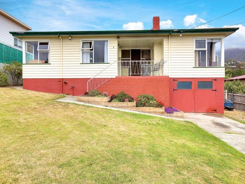 6 Oakbank Avenue, Montrose TAS 7010
