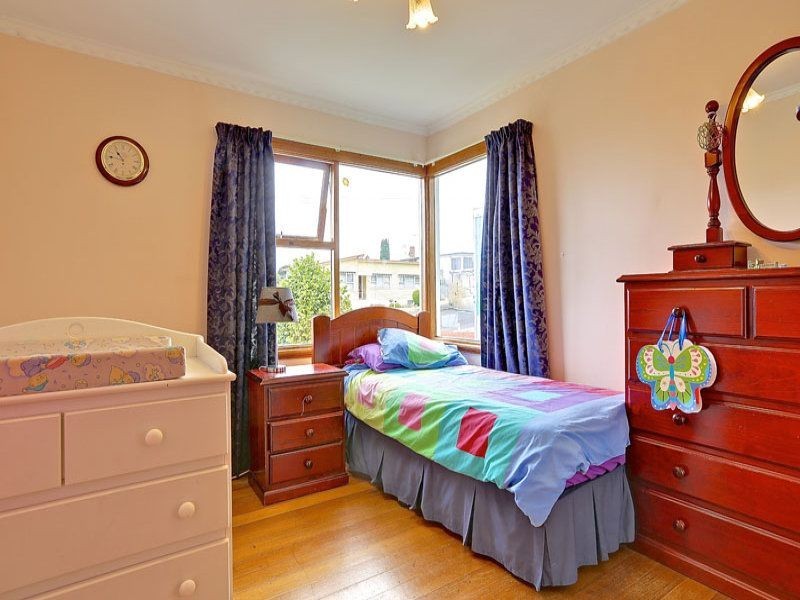 6 Oakbank Avenue, Montrose TAS 7010