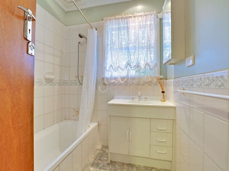 6 Oakbank Avenue, Montrose TAS 7010