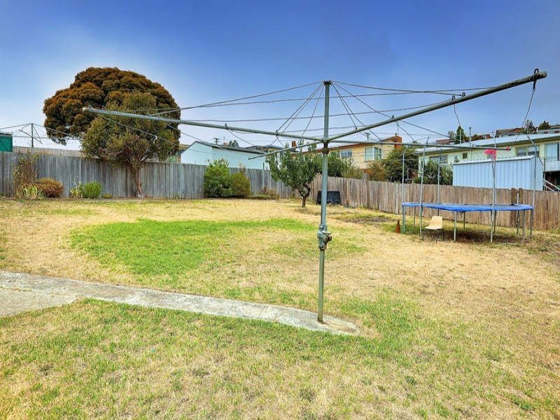 6 Oakbank Avenue, Montrose TAS 7010