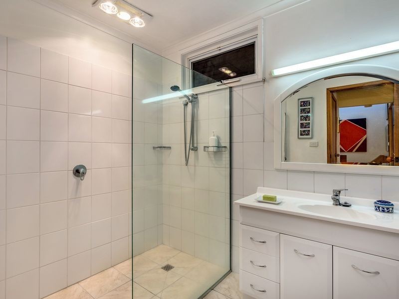 44a ROSLYN AVENUE, Kingston Beach TAS 7050