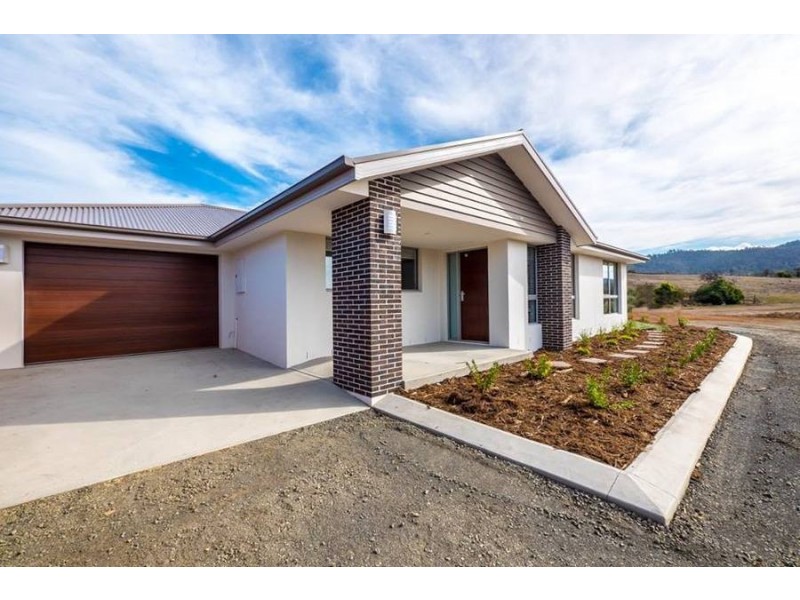 11 Coastal Drive, Seven Mile Beach TAS 7170