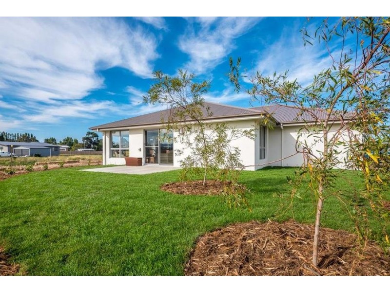 11 Coastal Drive, Seven Mile Beach TAS 7170