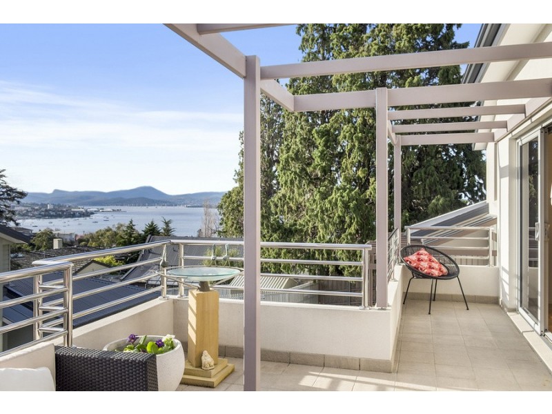 3/36 Maning Avenue, Sandy Bay TAS 7005