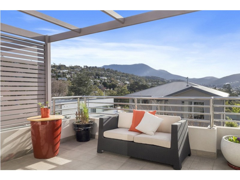 3/36 Maning Avenue, Sandy Bay TAS 7005