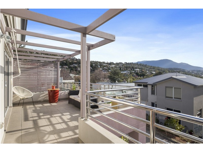 3/36 Maning Avenue, Sandy Bay TAS 7005